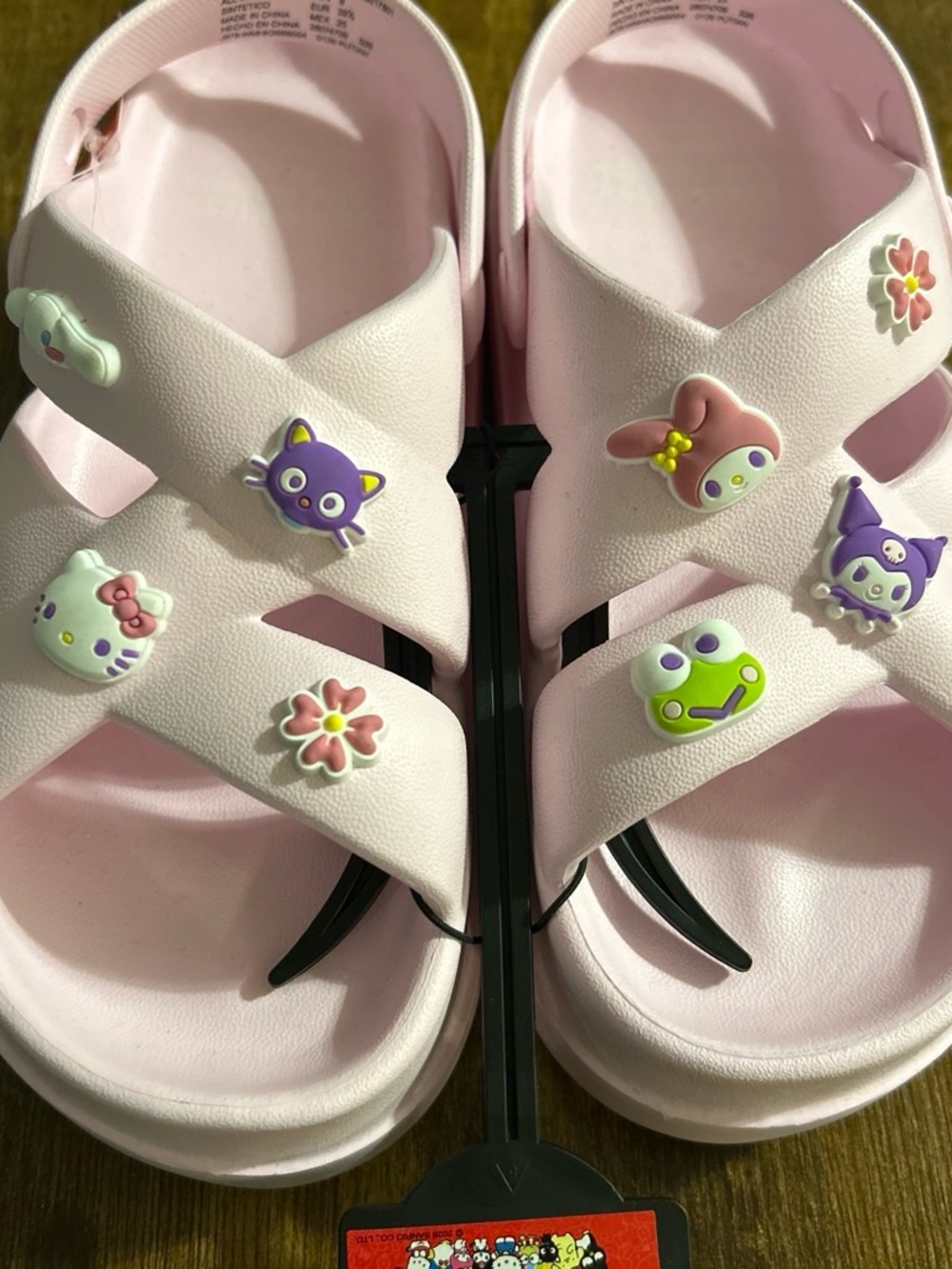 Women’s Sanrio Croc-Like Pink Slip-On Clogs with Decorative Charms Size 8 - Picture 2 of 5